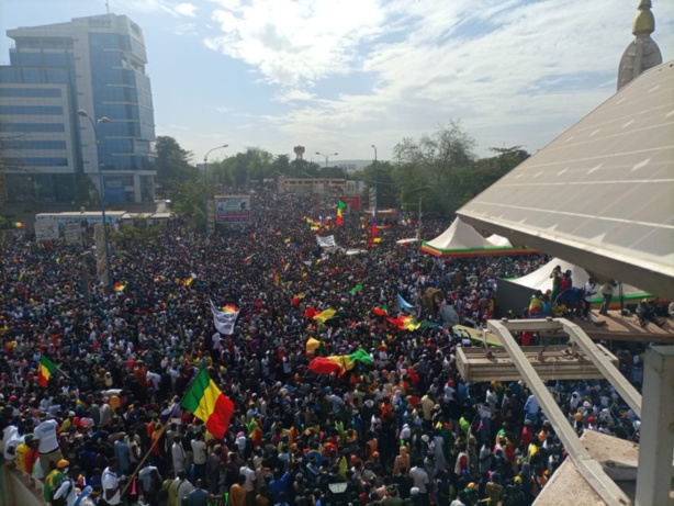 Mali : Une mobilisation exceptionnelle au profit de la junte militaire Mali : Une mobilisation exceptionnelle au profit de la junte militaire