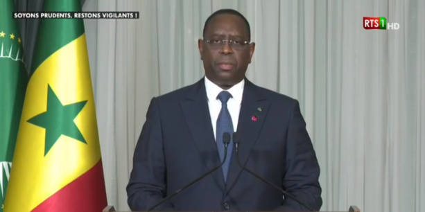 Macky Sall lance un appel à ‘’la continuité des enseignements’’ scolaires Macky Sall lance un appel à ‘’la continuité des enseignements’’ scolaires