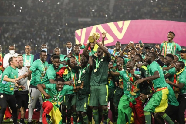 Classement FIFA Février 2022 : Le Sénégal se hisse à la 18e place mondiale , une première de son histoire Classement FIFA Février 2022 : Le Sénégal se hisse à la 18e place mondiale , une première de son histoire
