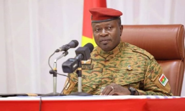 Burkina Faso : Le lieutenant-colonel Damiba officiellement investi président