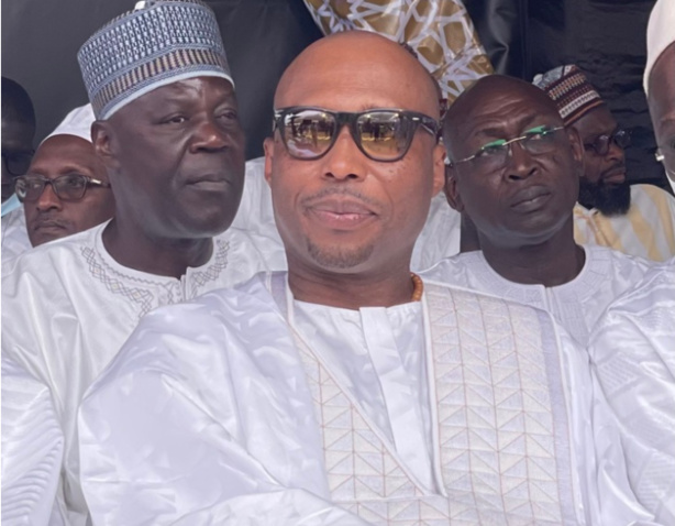 Barthélémy Dias à l’appel de Yoff : « Nous sommes venus prier avec la communauté Layène pour un Dakar et un Sénégal de paix » Barthélémy Dias à l’appel de Yoff : « Nous sommes venus prier avec la communauté Layène pour un Dakar et un Sénégal de paix »