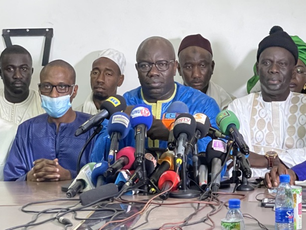 Guédiawaye : Le Forum civil invite le maire Ahmed Aïdara à faire sa déclaration de patrimoine Guédiawaye : Le Forum civil invite le maire Ahmed Aïdara à faire sa déclaration de patrimoine