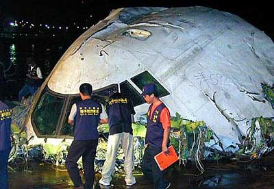 Un Boeing 737 s'écrase dans le sud-ouest de la Chine avec 132 personnes à son bord