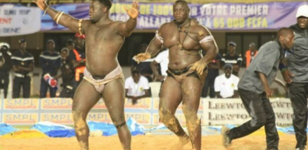 Eumeu Séne bat Bombardier et remporte le drapeau Matar Ba Eumeu Séne bat Bombardier et remporte le drapeau Matar Ba