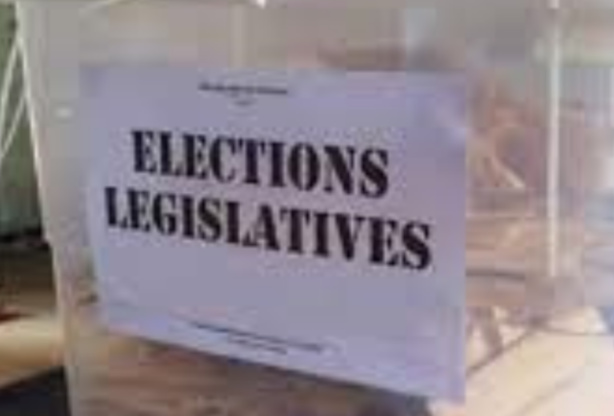 Elections législatives : le dépôt des dossiers de candidature prend fin ce dimanche à minuit Elections législatives : le dépôt des dossiers de candidature prend fin ce dimanche à minuit