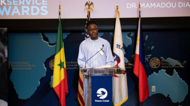 Le Sénégalais Mamadou Diaw reçoit la prestigieuse distinction  John F. Kennedy Service Award du Corps de la paix