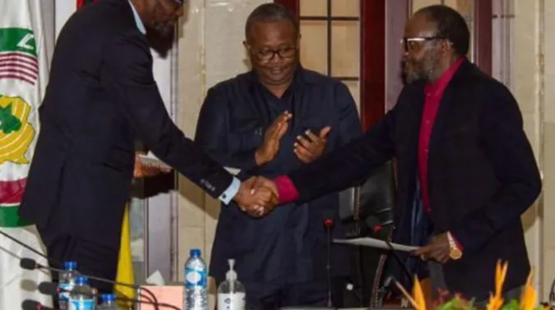 Le Sénégal et le Mfdc déposent les armes Le Sénégal et le Mfdc déposent les armes