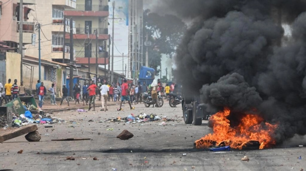 Guinée: deux morts à Conakry lors d'une manifestation contre la junte au pouvoir Guinée: deux morts à Conakry lors d'une manifestation contre la junte au pouvoir