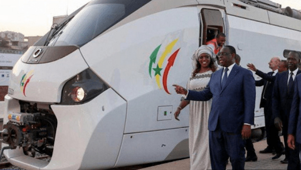 TER : "Une polémique surprenante" selon Macky Sall TER : "Une polémique surprenante" selon Macky Sall