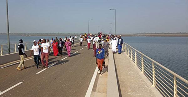 Macky baptise le pont de Marsassoum au nom de Famara Ibrahima Sagna