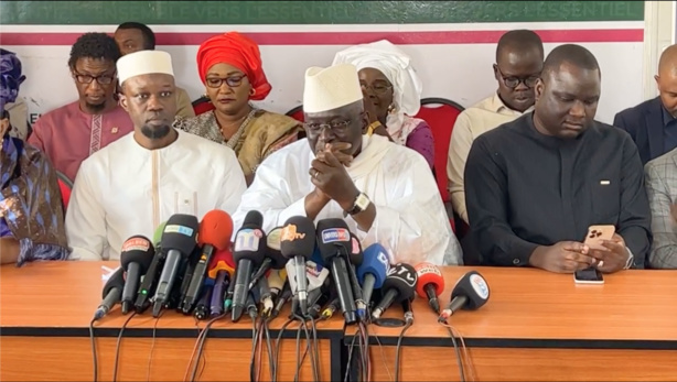 « Giga meeting » à Dakar, marche dans les 46 départements : Yewwi en mode combat « Giga meeting » à Dakar, marche dans les 46 départements : Yewwi en mode combat