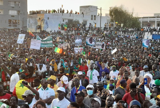 Méga meeting aux parcelles assainies : Yewwi et Sonko en démonstration de force !