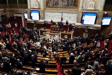 Loi immigration en France : les députés et sénateurs parviennent à un accord