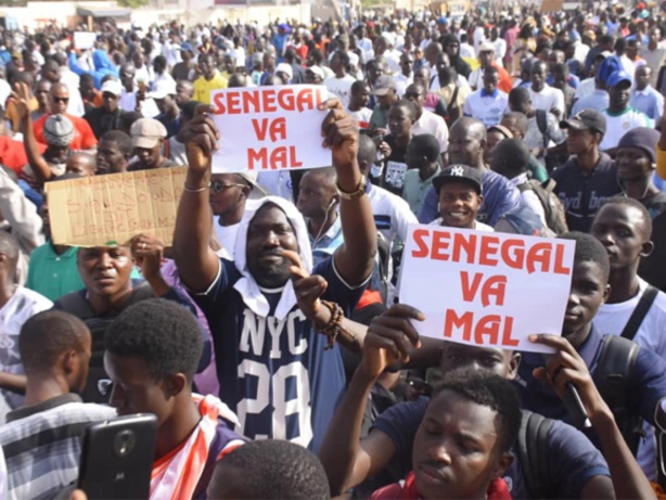 L'opposition appelle à un grand rassemblement ce dimanche contre le report des élections L'opposition appelle à un grand rassemblement ce dimanche contre le report des élections