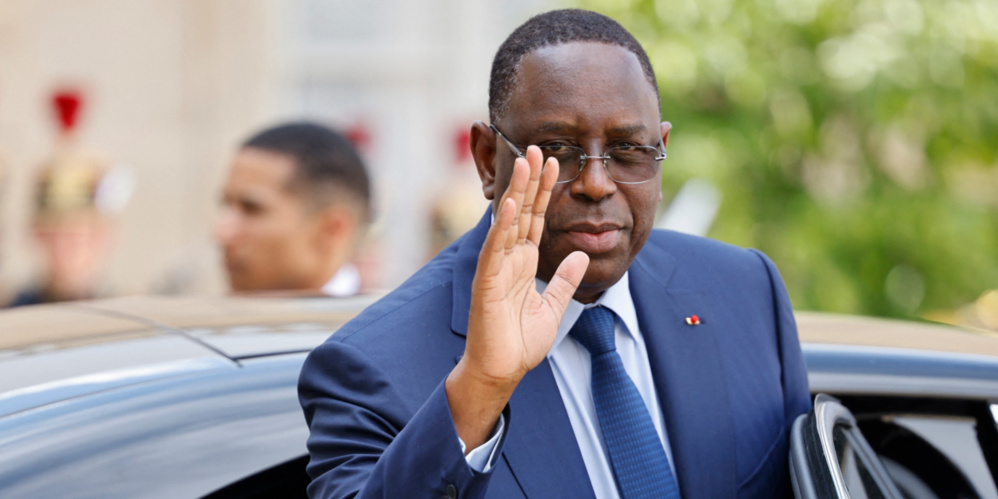 Ces politiciens qui ont pris en otage Macky Sall, Et qui lui ont conduit dans cette situation suicidaire Ces politiciens qui ont pris en otage Macky Sall, Et qui lui ont conduit dans cette situation suicidaire