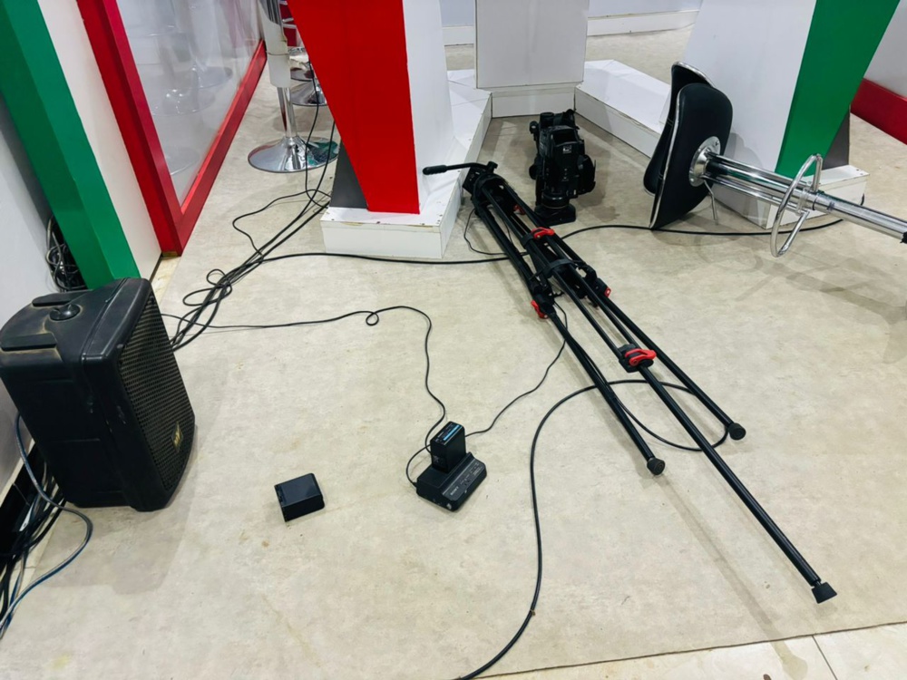 Les défis de SENACTUTV.COM : Une agression qui soulève des questions sur la liberté de la presse au Sénégal Les défis de SENACTUTV.COM : Une agression qui soulève des questions sur la liberté de la presse au Sénégal