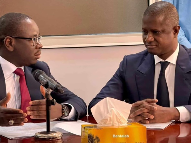 Ministère du pétrole : Antoine Félix Diome transmet le flambeau à Birame Souleye Diop Ministère du pétrole : Antoine Félix Diome transmet le flambeau à Birame Souleye Diop