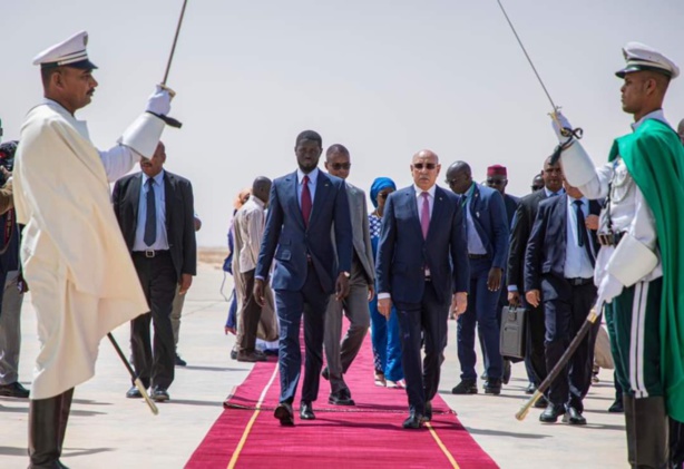 Les images de l'arrivée du Président en Mauritanie Les images de l'arrivée du Président en Mauritanie