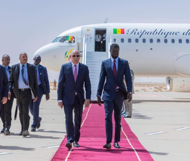 Les images de l'arrivée du Président en Mauritanie Les images de l'arrivée du Président en Mauritanie