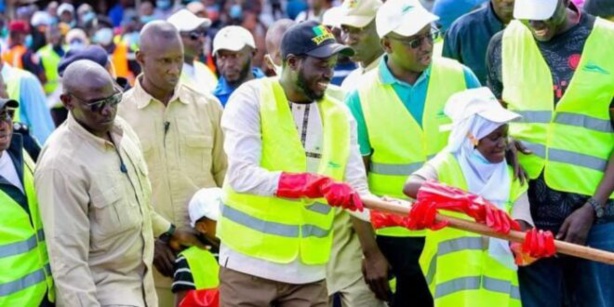 Journée Nationale du nettoiement : Bassirou Diomaye Faye réussit son premier test Journée Nationale du nettoiement : Bassirou Diomaye Faye réussit son premier test