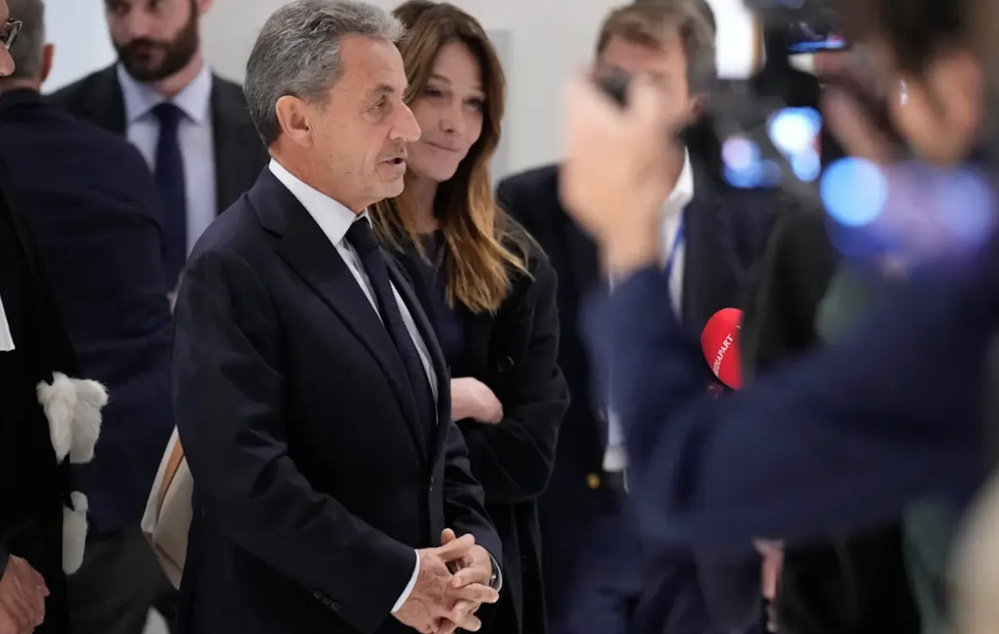 Nicolas Sarkozy: "Je dormirai en prison la tête haute"