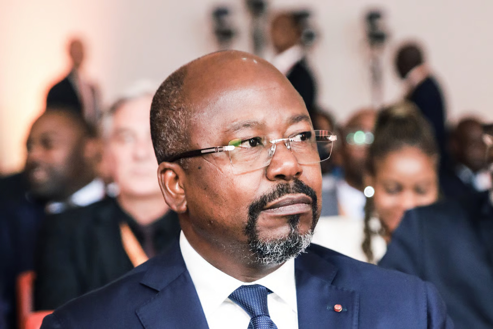 Alain-Claude Bilie-By-Nze: Au Gabon, l’opposant arrêté, l’ombre d’un règlement de compte politique Alain-Claude Bilie-By-Nze: Au Gabon, l’opposant arrêté, l’ombre d’un règlement de compte politique