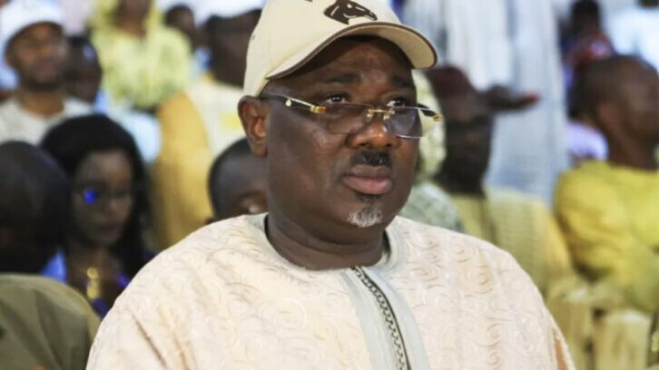 Farba Ngom hume l’air de la liberté après 425 jours de prison