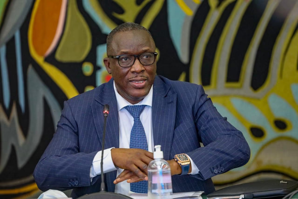 Cheikh Oumar Anne prévient Amadou Ba : "Si tu restes comme ça pour encore une semaine, tu ne feras plus partie de l'échiquier politique du Sénégal" Cheikh Oumar Anne prévient Amadou Ba : "Si tu restes comme ça pour encore une semaine, tu ne feras plus partie de l'échiquier politique du Sénégal"