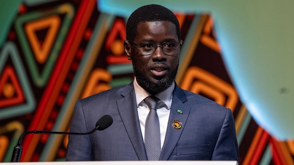 Bassirou Diomaye Faye saisit le Conseil constitutionnel et bloque la réforme du Code pétrolier à l'Assemblée Bassirou Diomaye Faye saisit le Conseil constitutionnel et bloque la réforme du Code pétrolier à l'Assemblée