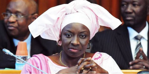 LFR 2026 : Aminata Touré qualifie d'« irresponsable » le rejet du texte par PASTEF