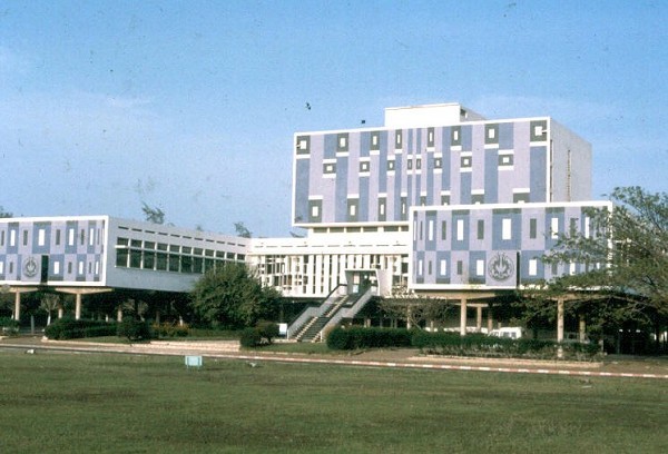 Université Cheikh Anta Diop