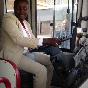 Sophie Ndiouk, première conductrice de bus Dakar Dem Dikk