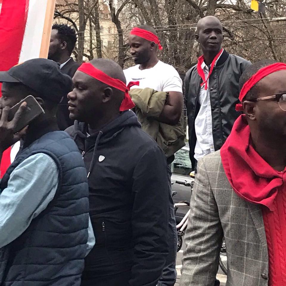 Le président Macky Sall conspué à Genève