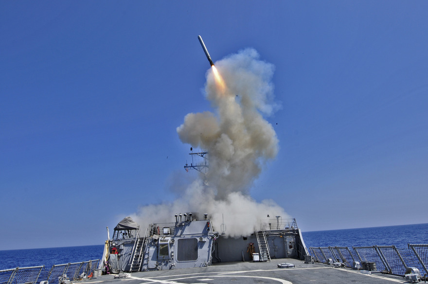 Un missile Tomahawk lancé depuis un navire américain
