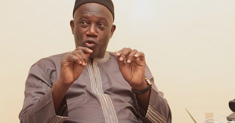 Au nom de quoi, le fils de Serigne Mbacké Ndiaye voyage avec un passeport diplomatique ?