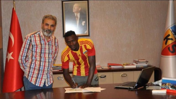 OFFICIEL: Stéphane Badji prêté à Kayserispor (Turquie) pour un an 