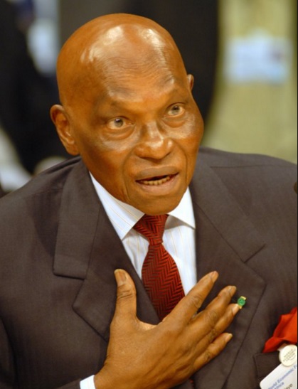Abdoulaye Wade renonce à son poste de député
