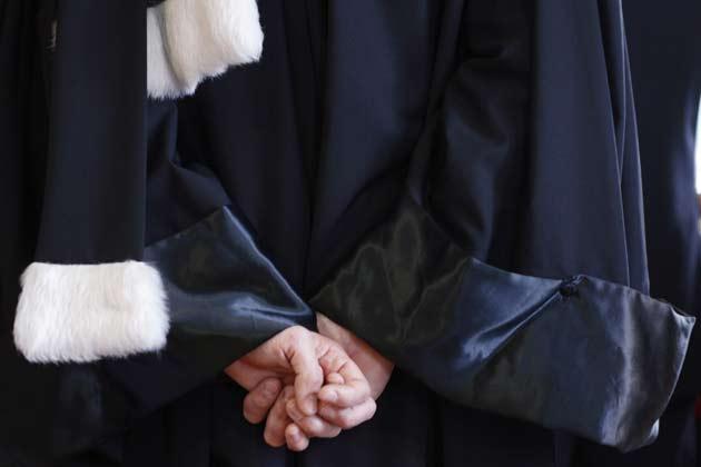 Strasbourg : Trois mois de suspension pour l’avocat qui plaidait nu sous sa robe