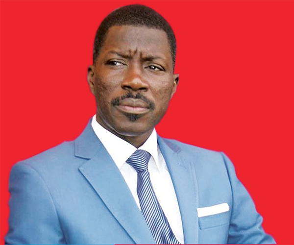 Talla Sylla chante le maire de Dakar