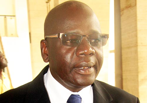 Me Djibril War gèle ses activités au sein de l'APR