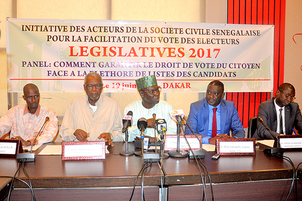 Vérification des parrainages : la société civile dénonce les manquements du Conseil constitutionnel