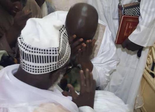 Les chaudes larmes d'Idrissa Seck devant le Khalife Serigne Mountakha