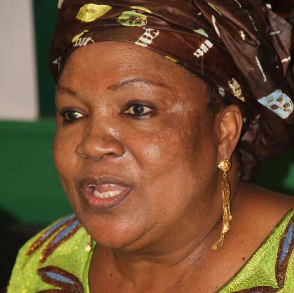 Golf Sud : La mairesse Aïda Sow Diawara file des marchés à son fils