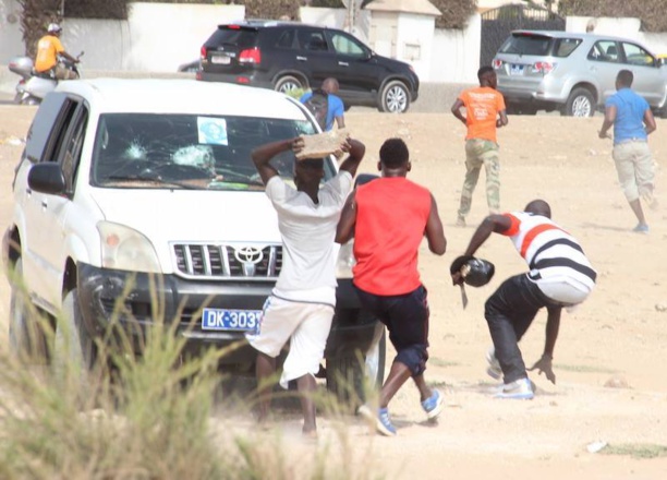Tension à Sédhiou : Un blessé et un véhicule saccagé