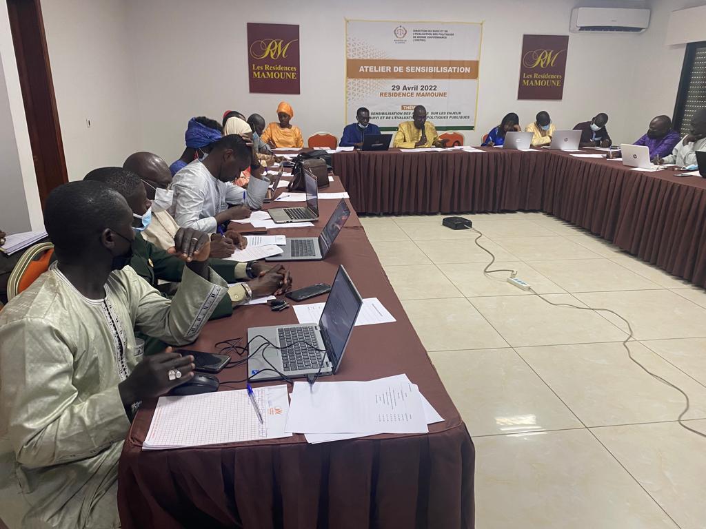 Politiques publiques : Les acteurs sensibilisés sur les enjeux du suivi - évaluation
