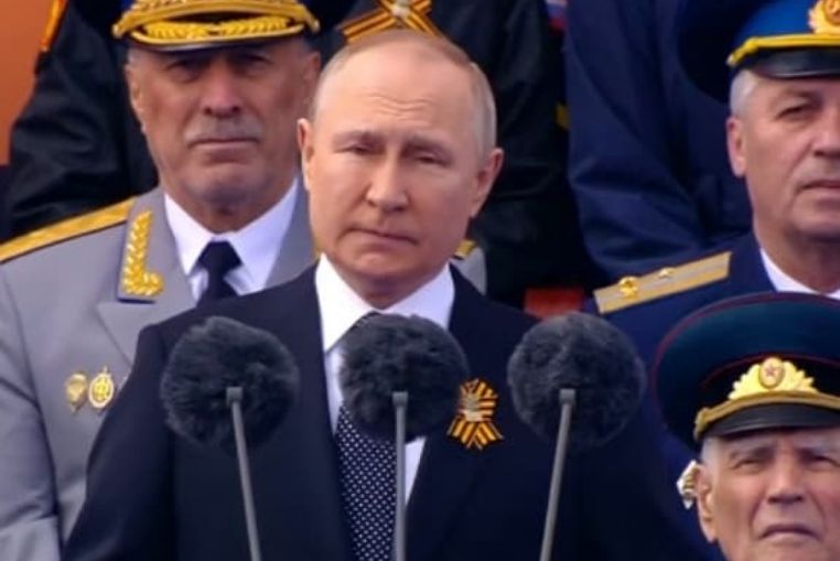 Discours du 9 mai-Vladimir Poutine « Une menace inacceptable se constituait, directement à nos frontières »