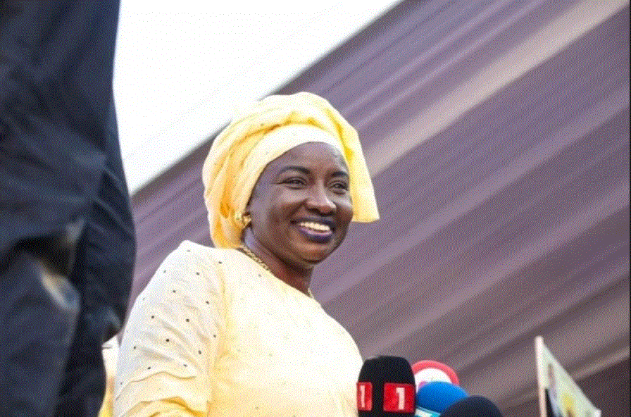 Aminata Touré appelée à prendre ses responsabilités et son destin en main