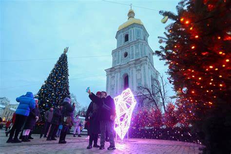 Ukraine: Noël célébré le 25 décembre pour la première fois depuis 1917