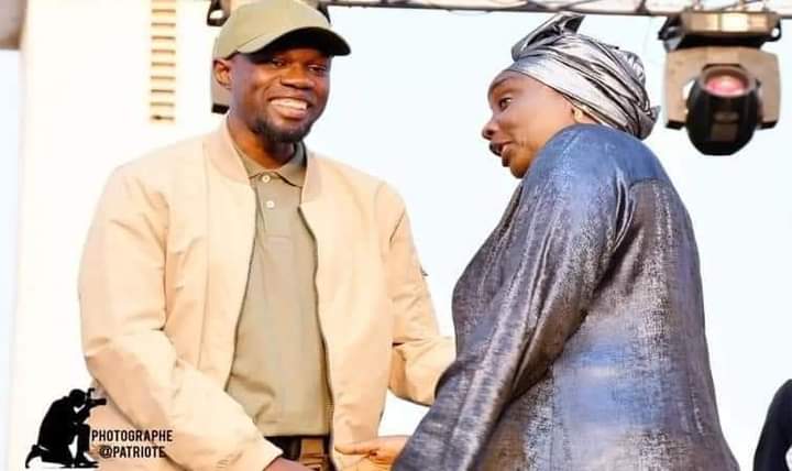 Présidentiel 2024 : Aminata Touré soutiendra le candidat de Pastef