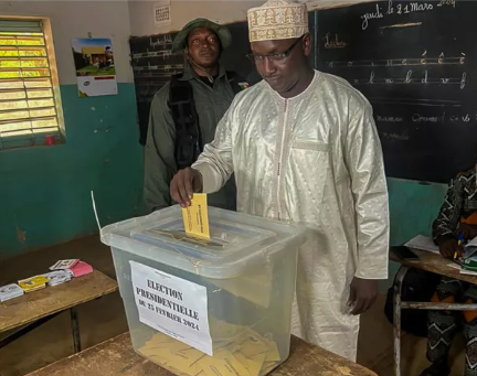 Cheikh Tidiane Diéye aprés son vote : "demain un nouveau Sénégal naîtra"